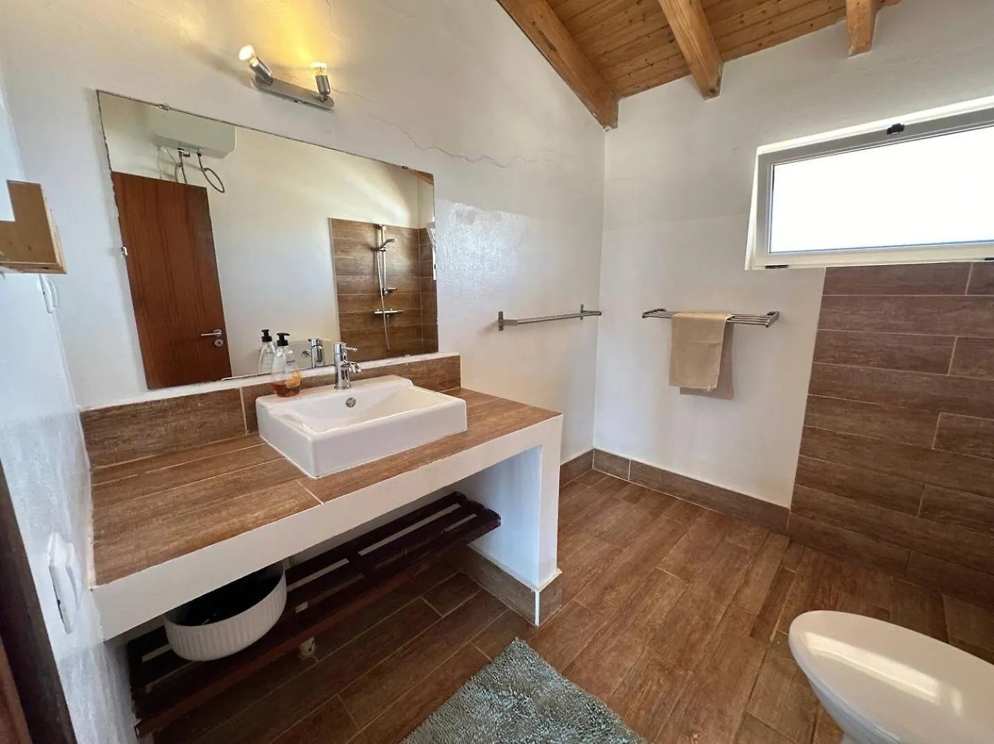 סאל ריי Spacious Penthouse With Sea View - Boteto U 0*, סאל ריי