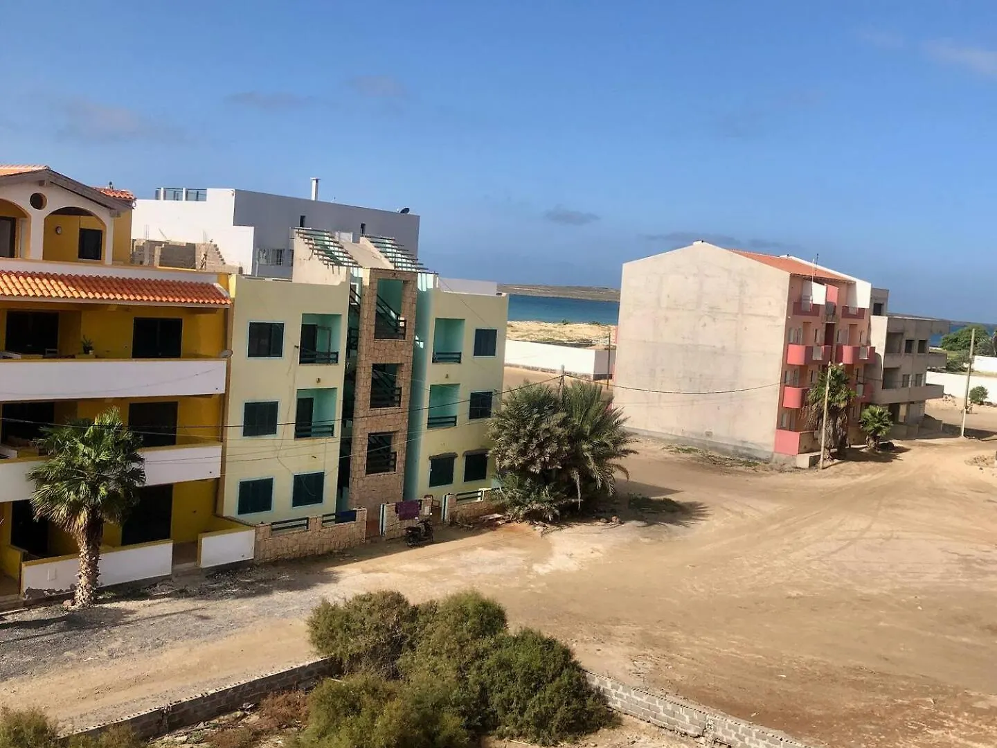 סאל ריי Spacious Penthouse With Sea View - Boteto U דירה סאל ריי