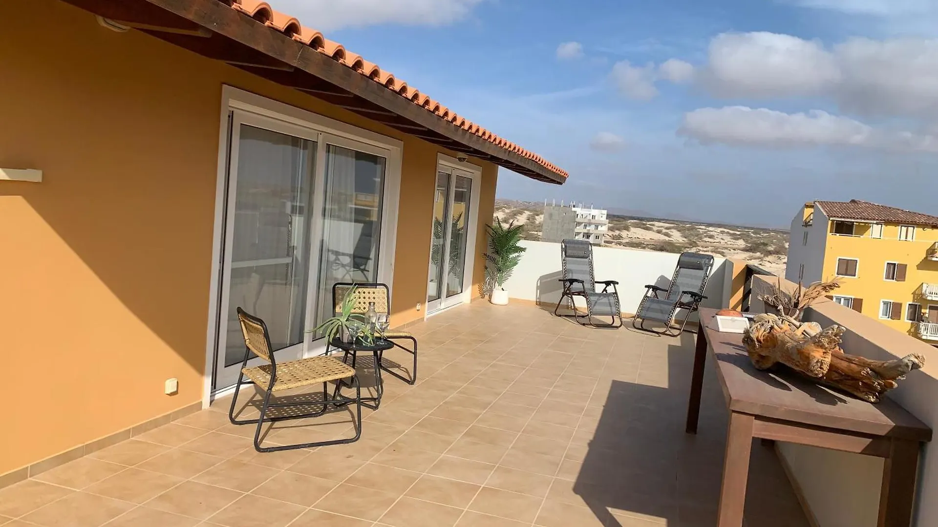 דירה סאל ריי Spacious Penthouse With Sea View - Boteto U